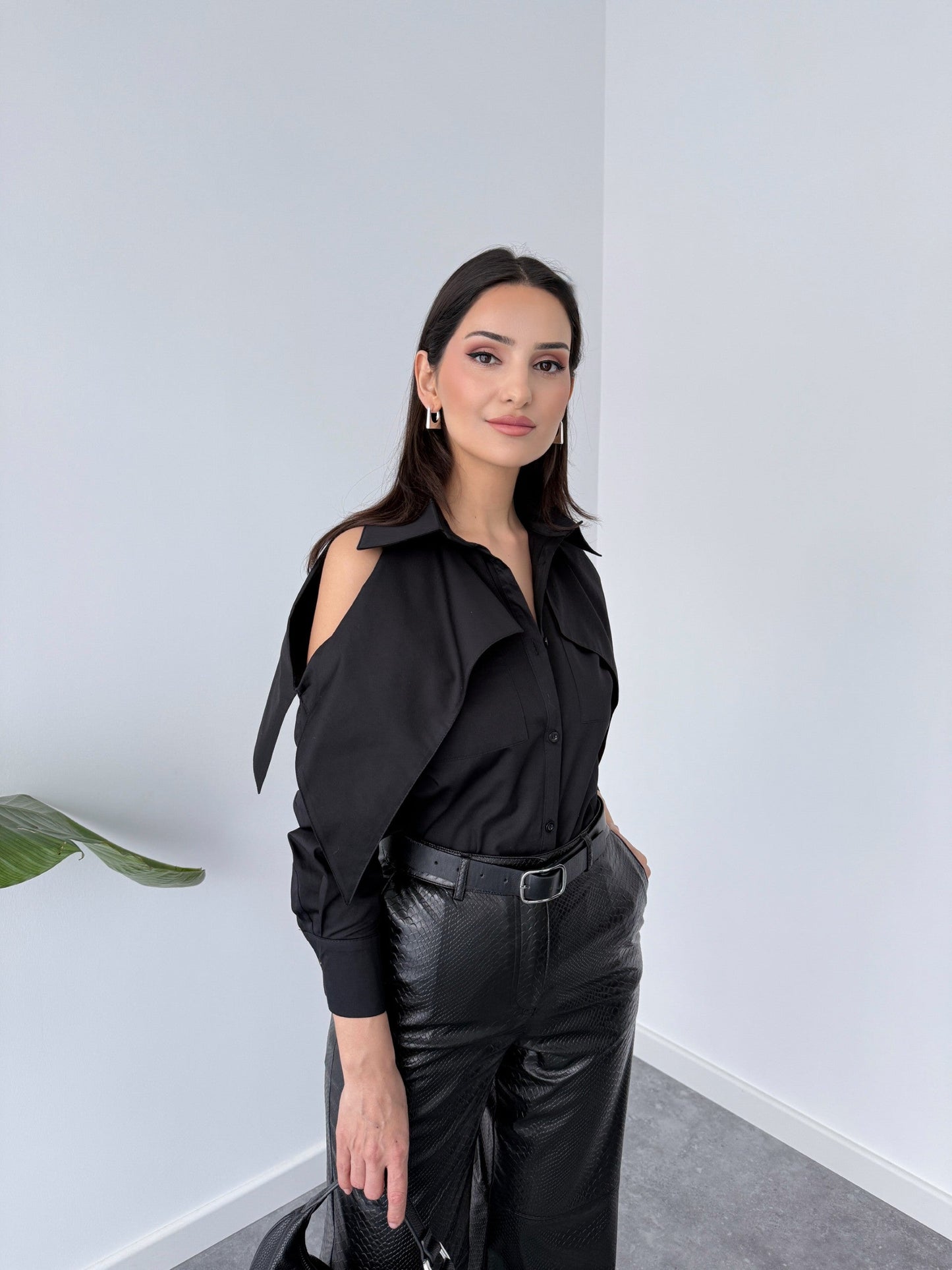 Window Detailed Shoulders Shirt