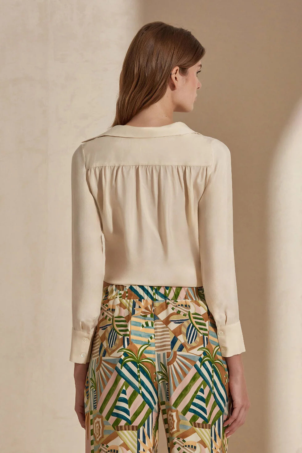 Millie Muse Tie-Shirt