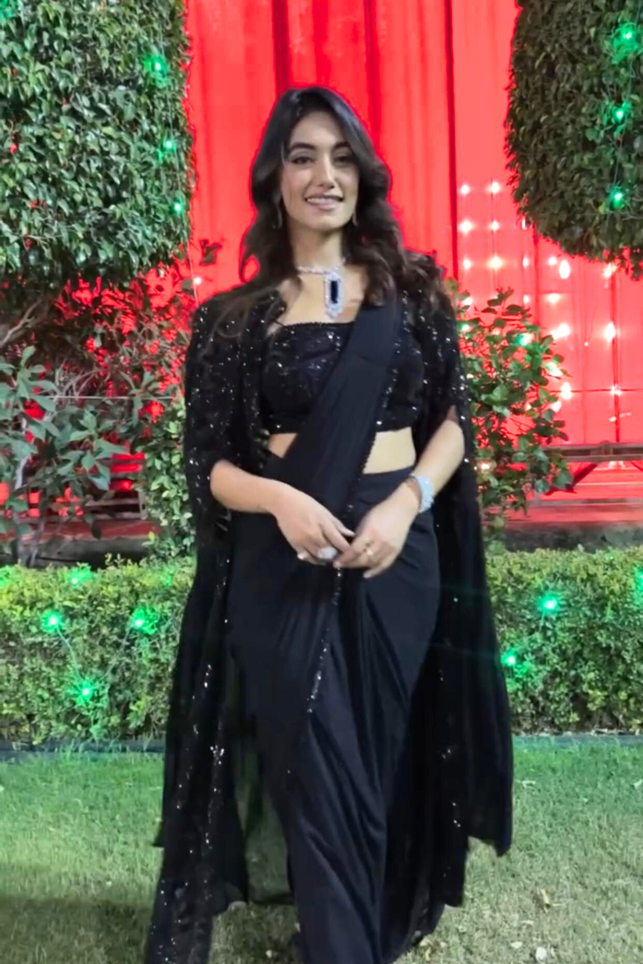 Saavi Drape Saree Set